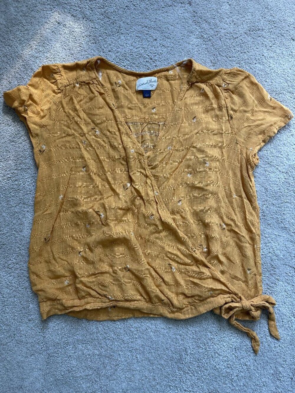Universal Thread Floral Wrap Blouse Size L Never Worn NWOT